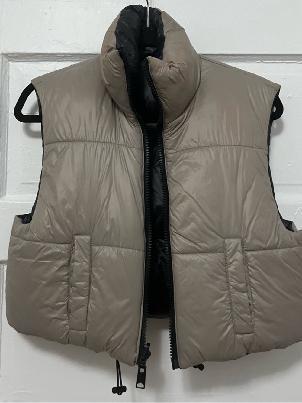 Fully Reversible Puffer Vest in Taupe/Black